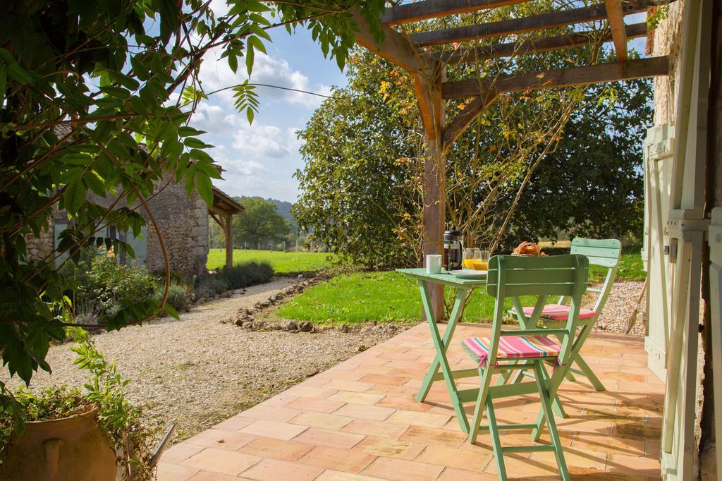 Gites Boutique Villamblard Habitación foto